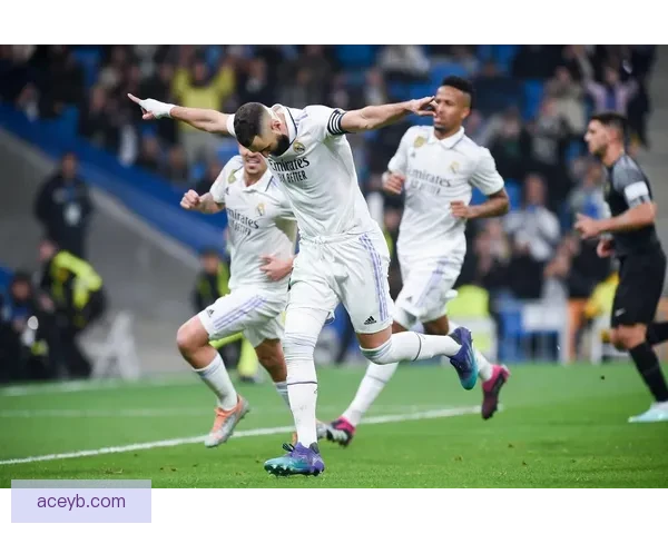 西甲第十三轮埃尔切顽强逼平皇马卫冕之路再遇波折焦点战夜惊魂